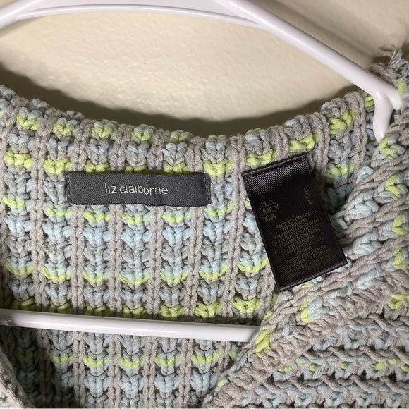 < Liz Claiborne Pastel Knit Collared Oversized Sweater > - Picture 4 of 7